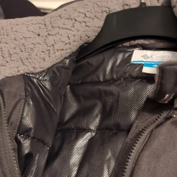 Columbia dark green women's winter coat, small - Picture 4 of 6